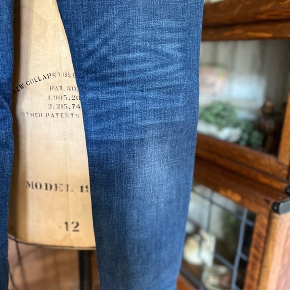 Lucky Brand Bridgette skinny jeans size 6 frayed bottoms - Picture 5 of 11